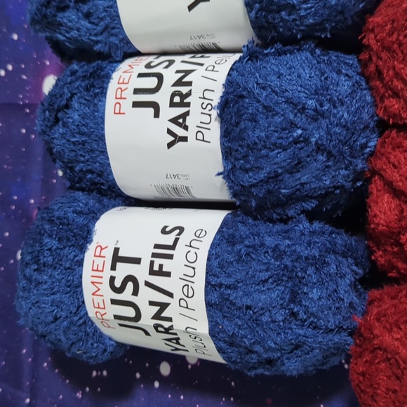 13 Brand New Skeins Premier Just Yarn Plush Various Colors Smoke Free - Picture 7 of 13